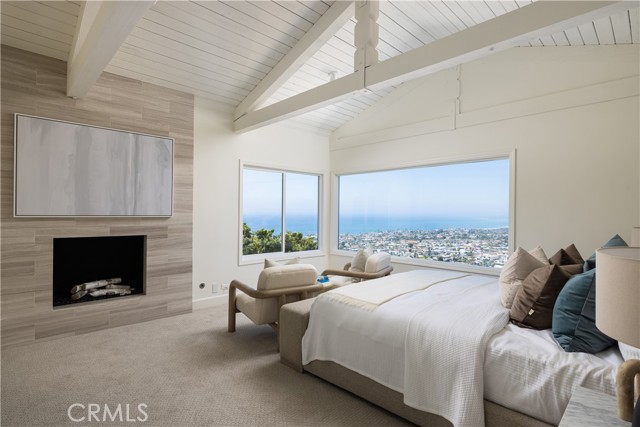 303 E Avenida Cordoba, San Clemente CA: https://media.crmls.org/medias/cc51e531-cc65-443e-91e4-a82b541ac2ee.jpg