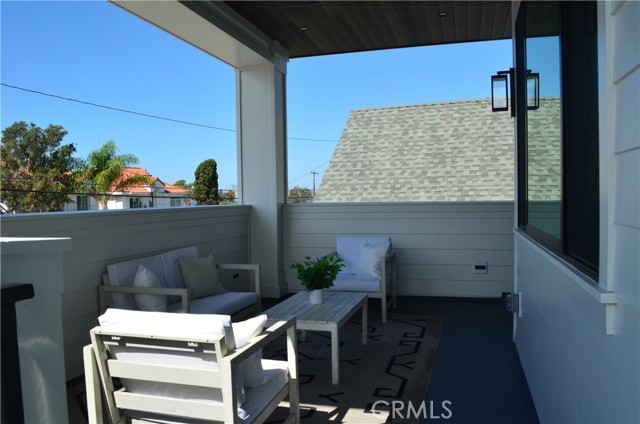 810 El Redondo Avenue, Redondo Beach, California 90277, 5 Bedrooms Bedrooms, ,5 BathroomsBathrooms,Residential,For Sale,El Redondo,SB25220734 810 El Redondo Avenue, Redondo Beach, California 90277, 5 Bedrooms Bedrooms, ,5 BathroomsBathrooms,Residential,For Sale,El Redondo,SB25220734