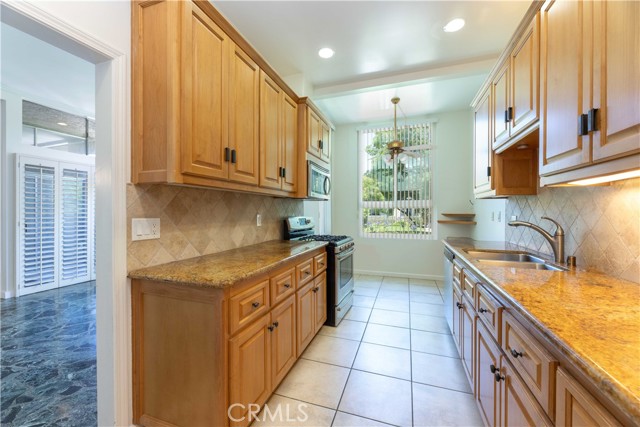 958 Palo Verde Avenue, Long Beach CA: https://media.crmls.org/medias/cc548bad-eda3-4797-81e8-81469740354d.jpg