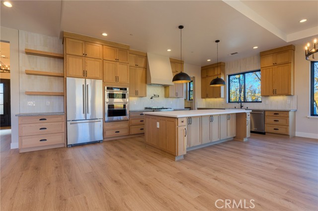 461 Tigertail, Paradise CA: https://media.crmls.org/medias/cc555068-3f0b-4004-a10c-f7bd549a6167.jpg