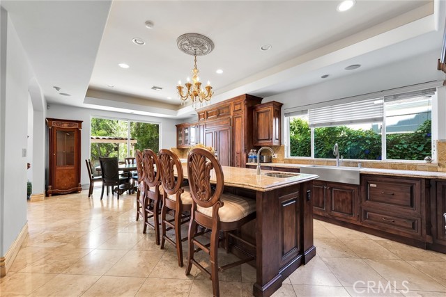 22349 Dolorosa Street, Woodland Hills CA: https://media.crmls.org/medias/cc56219d-ad29-470d-bd9a-80e212805eb7.jpg