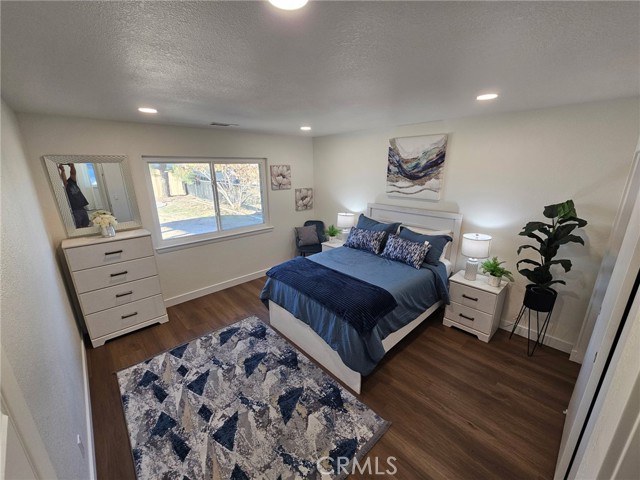 Detail Gallery Image 2 of 3 For 14208 Apple Creek, Victorville,  CA 92395 - 2 Beds | 1 Baths