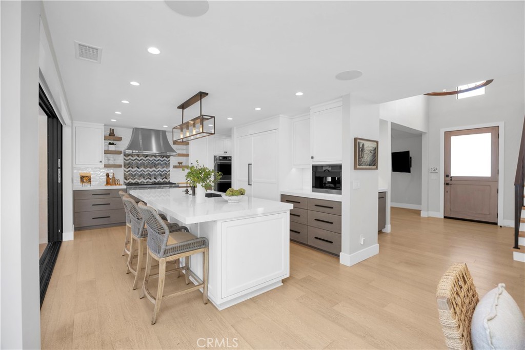 MLS #OC25265999 image #10