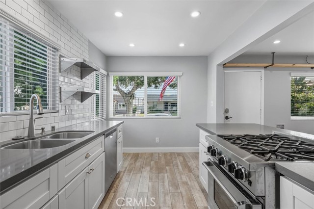 Detail Gallery Image 17 of 43 For 807 Cota, Torrance,  CA 90501 - 2 Beds | 1 Baths