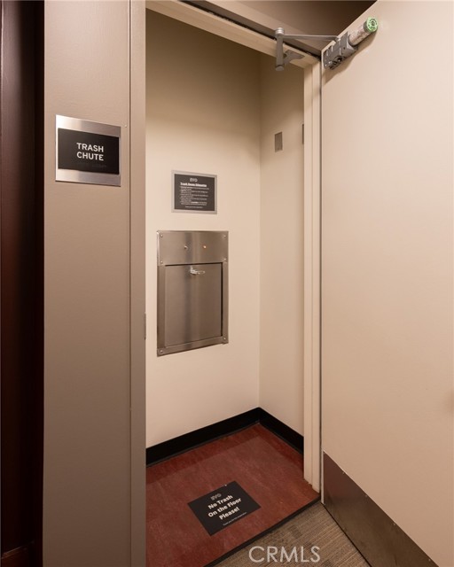 1155 South Grand Avenue, Los Angeles CA: https://media.crmls.org/medias/cc583b98-9577-4293-a729-da9c59c44be1.jpg
