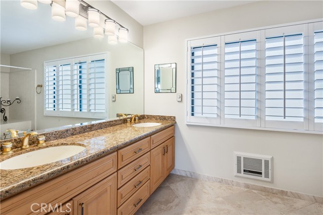 Detail Gallery Image 27 of 43 For 1344 via Romero, Palos Verdes Estates,  CA 90274 - 4 Beds | 4/1 Baths