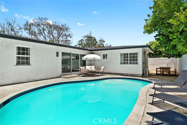 Detail Gallery Image 23 of 26 For 2214 Edna Dr, Santa Ana,  CA 92706 - 4 Beds | 3 Baths