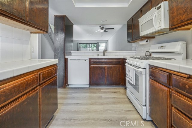 2220 E Chapman Avenue, Fullerton CA: https://media.crmls.org/medias/cc590dd7-f66a-4504-8d21-cbc89049bf33.jpg