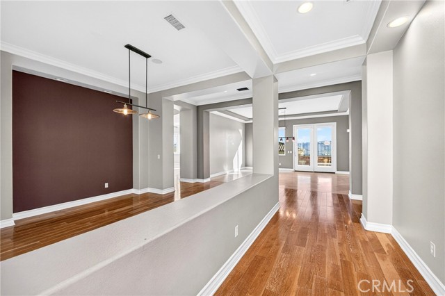 Detail Gallery Image 6 of 54 For 7837 Lady Banks Loop, Corona,  CA 92883 - 5 Beds | 3/1 Baths