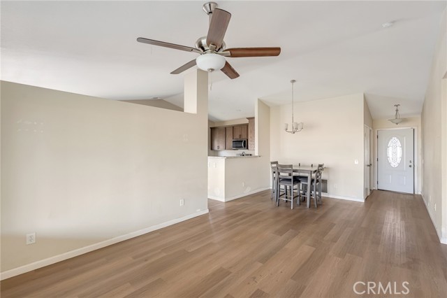 Detail Gallery Image 6 of 28 For 10878 Villa, Adelanto,  CA 92301 - 4 Beds | 2 Baths