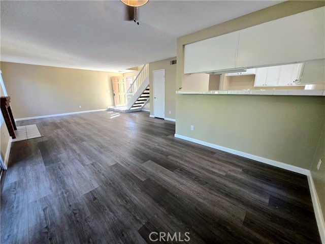 Detail Gallery Image 5 of 21 For 1711 Glenview Dr, Perris,  CA 92571 - 3 Beds | 3 Baths