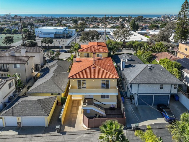 Detail Gallery Image 50 of 60 For 204 N Prospect #B,  Redondo Beach,  CA 90277 - 4 Beds | 3 Baths