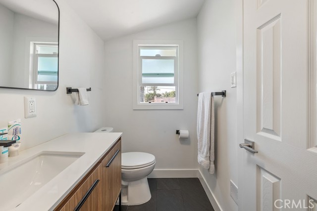 Detail Gallery Image 22 of 31 For 800 W 101 St, Los Angeles,  CA 90044 - 4 Beds | 2/1 Baths