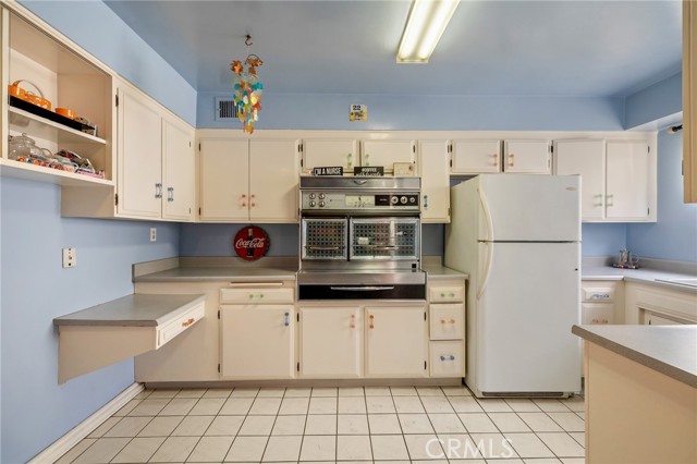 Detail Gallery Image 12 of 34 For 330 N Howard St #201,  Glendale,  CA 91206 - 2 Beds | 1 Baths