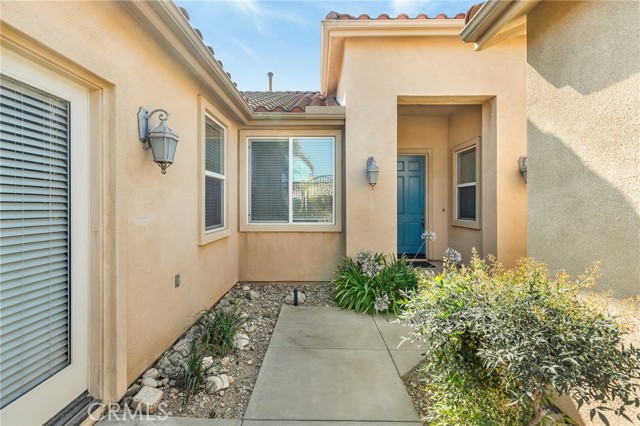 Detail Gallery Image 3 of 44 For 6758 N Shannon Ln, San Bernardino,  CA 92407 - 4 Beds | 3/1 Baths