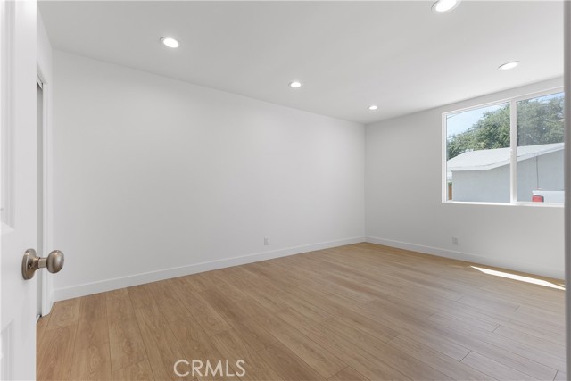 623 Orange Grove Avenue, Glendale CA: https://media.crmls.org/medias/cc5fc597-4ecc-4846-aec4-debe51458c11.jpg
