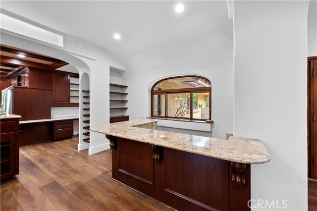 Detail Gallery Image 8 of 28 For 5206 E Crescent Dr, Anaheim,  CA 92807 - 5 Beds | 3/2 Baths