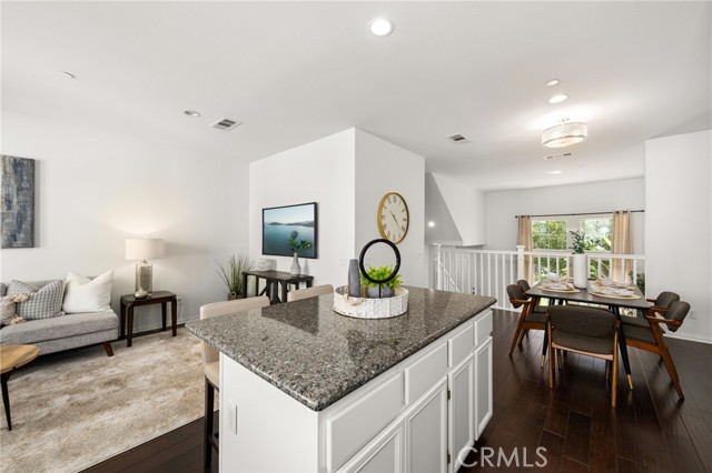 Detail Gallery Image 17 of 49 For 68 Webber Way, Buena Park,  CA 90621 - 3 Beds | 2/1 Baths
