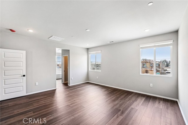 2187 Oroblanco Way, Redlands CA: https://media.crmls.org/medias/cc61fdb3-c56e-47a3-ac0c-6fa3050c9c63.jpg