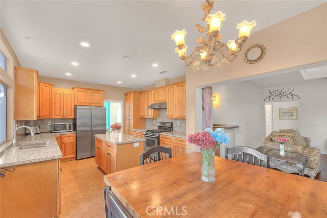 Detail Gallery Image 12 of 73 For 2481 Hawkwood Dr, Chino Hills,  CA 91709 - 5 Beds | 3 Baths