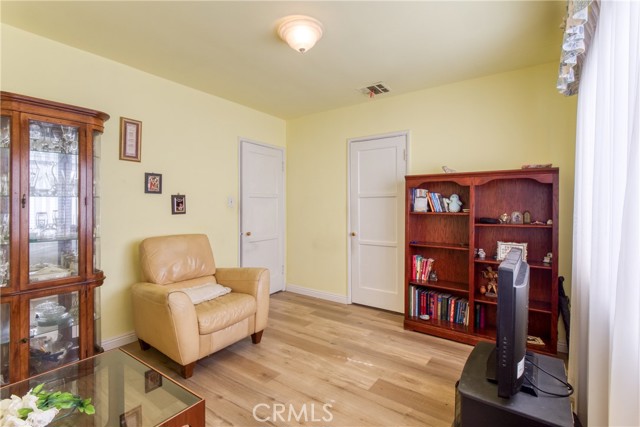 Detail Gallery Image 17 of 28 For 2107 Cyril Ave, Los Angeles,  CA 90032 - 3 Beds | 1 Baths