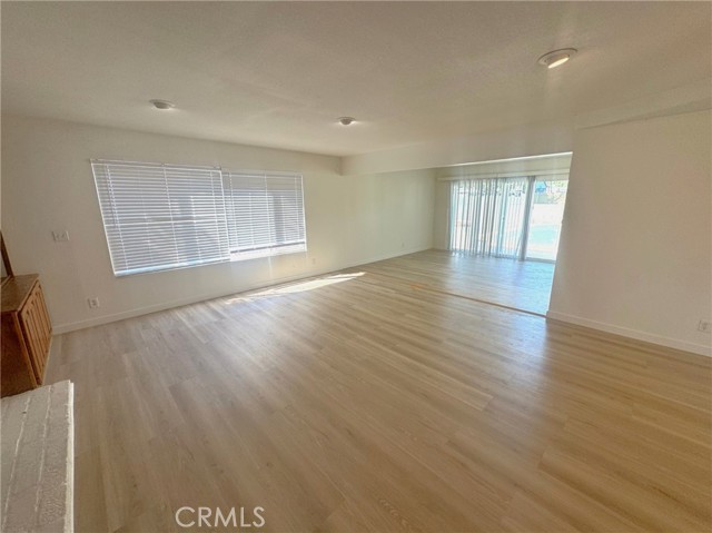 Detail Gallery Image 3 of 25 For 1321 Lance Dr, Tustin,  CA 92780 - 3 Beds | 2 Baths