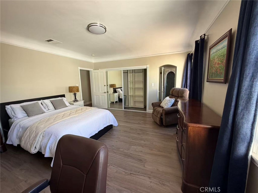 MLS #OC25272351 image #6