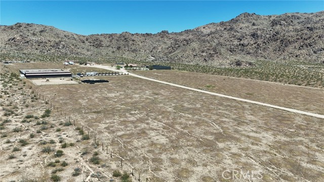 Detail Gallery Image 10 of 39 For 31163 Villa Nova Rd, Lucerne Valley,  CA 92356 - 4 Beds | 3 Baths