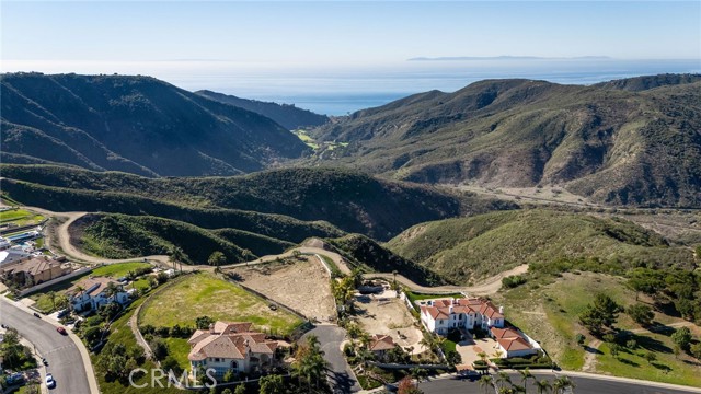 5 Vista Court, Laguna Niguel CA: https://media.crmls.org/medias/cc651169-34dd-465a-b5ef-440c0dcc8b86.jpg