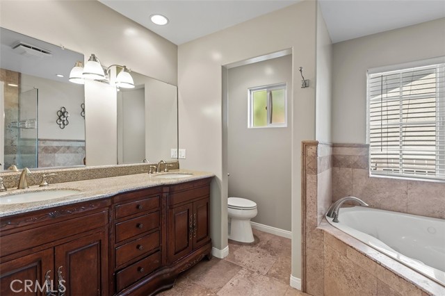 Detail Gallery Image 21 of 26 For 18005 Bullock, Encino,  CA 91316 - 5 Beds | 4 Baths