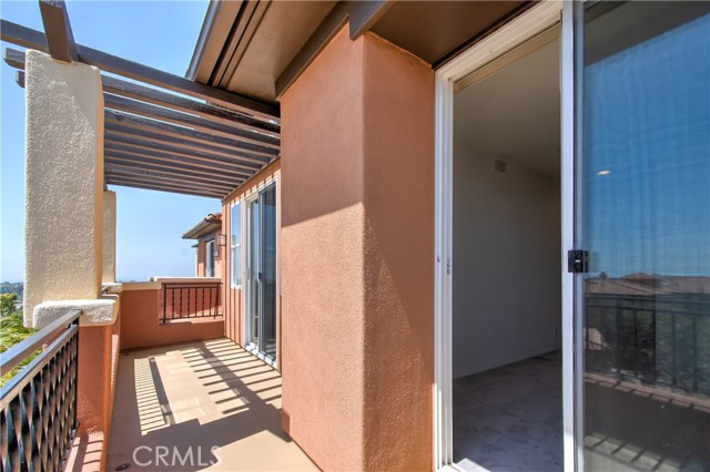 15 Riva Drive, Newport Coast CA: https://media.crmls.org/medias/cc68f6d5-550a-4ee4-8e26-90a66c39fc9b.jpg