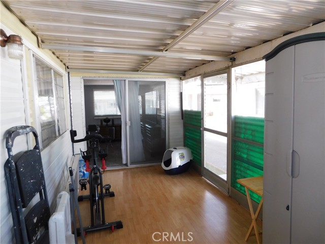 1001 S 3rd Street, Calimesa CA: https://media.crmls.org/medias/cc697620-d1a1-41c8-bed2-4e7e2e7159cd.jpg