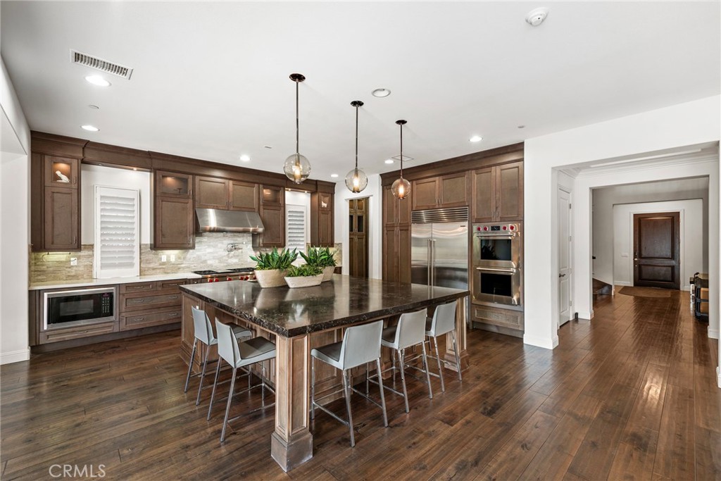 MLS #NP25231160 image #8