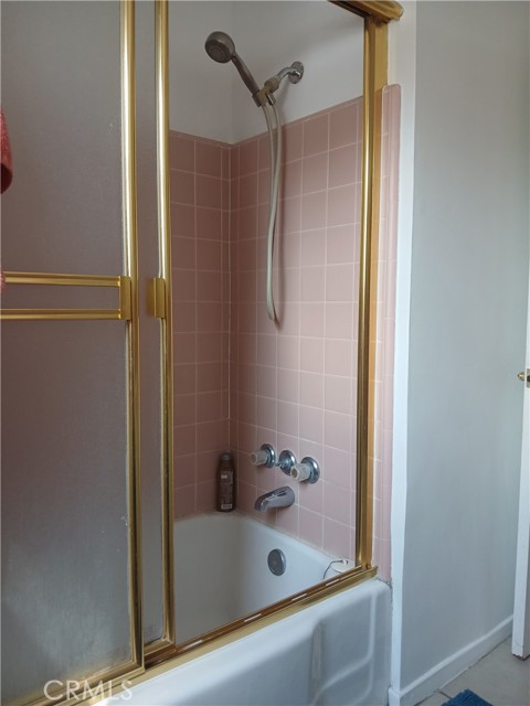 Detail Gallery Image 12 of 35 For 7650 Wilbur Ave, Reseda,  CA 91335 - 3 Beds | 1/1 Baths