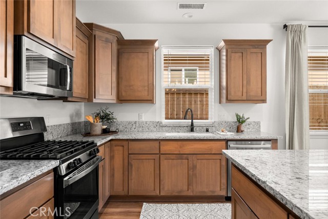 Detail Gallery Image 9 of 39 For 385 Bellamy Ter, Chico,  CA 95973 - 3 Beds | 2 Baths