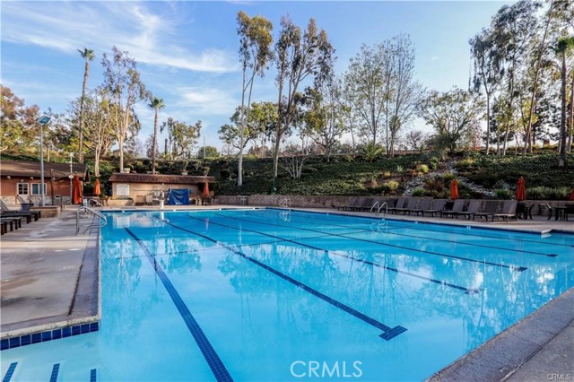 25152 Mammoth Circle, Lake Forest CA: https://media.crmls.org/medias/cc6c3ee2-d06d-4c80-a48e-051e1425cfa3.jpg