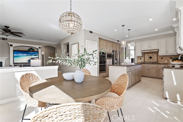 Detail Gallery Image 16 of 69 For 20876 Parkside, Lake Forest,  CA 92630 - 5 Beds | 3 Baths