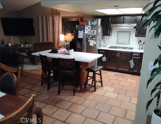 Detail Gallery Image 2 of 4 For 591 W 3rd, Perris,  CA 92570 - 3 Beds | 2 Baths