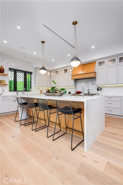 4365 Kraft Avenue, Studio City CA: https://media.crmls.org/medias/cc6de13f-49d7-4360-a312-e4d652b68a1f.jpg