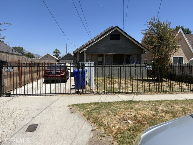 1441 N Lugo