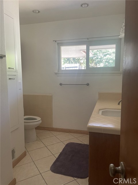 319 Tocino Drive, Duarte CA: https://media.crmls.org/medias/cc6ec5e1-9521-47ea-89ab-19e65fa8e5c6.jpg