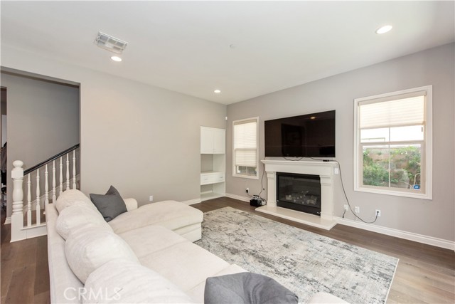 58 Dublin, Irvine CA: https://media.crmls.org/medias/cc6ed681-7c74-4b00-a50c-9067f7a5a676.jpg