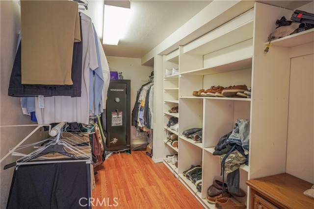 14415 Erie, Apple Valley CA: https://media.crmls.org/medias/cc6f141a-2ea6-4374-886a-d6b32ad80e79.jpg