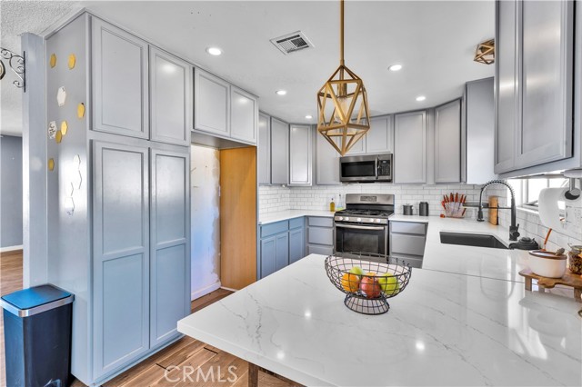 Detail Gallery Image 11 of 41 For 7547 Alaba Ave, Yucca Valley,  CA 92284 - 3 Beds | 2 Baths
