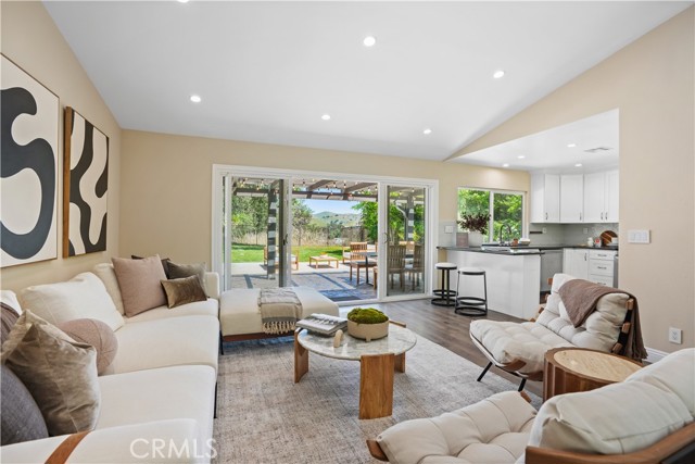 854 Rim Crest, Westlake Village CA: https://media.crmls.org/medias/cc70122b-2d20-48e9-adca-508cc4c164f0.jpg