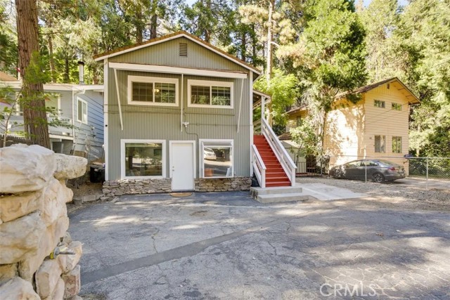 Detail Gallery Image 1 of 28 For 874 Fern Dr, Crestline,  CA 92325 - 3 Beds | 2 Baths