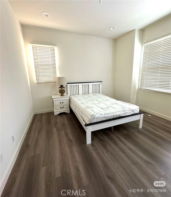 129 Excursion, Irvine CA: https://media.crmls.org/medias/cc71717c-c8b5-4847-b828-4aebef3c19d6.jpg
