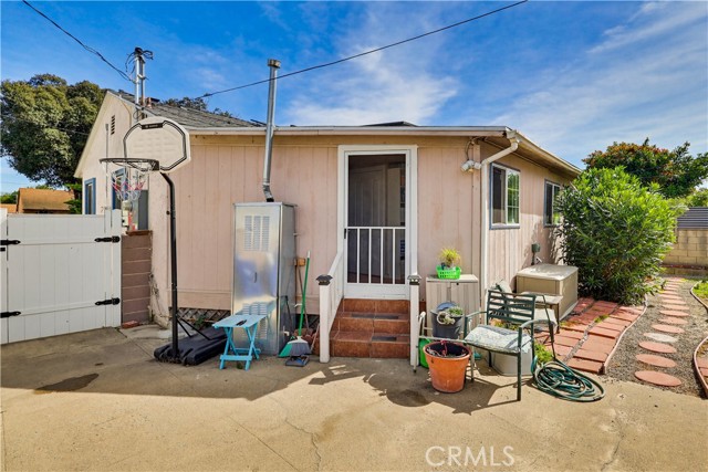 Detail Gallery Image 36 of 42 For 5913 Castana, Lakewood,  CA 90712 - 3 Beds | 2 Baths