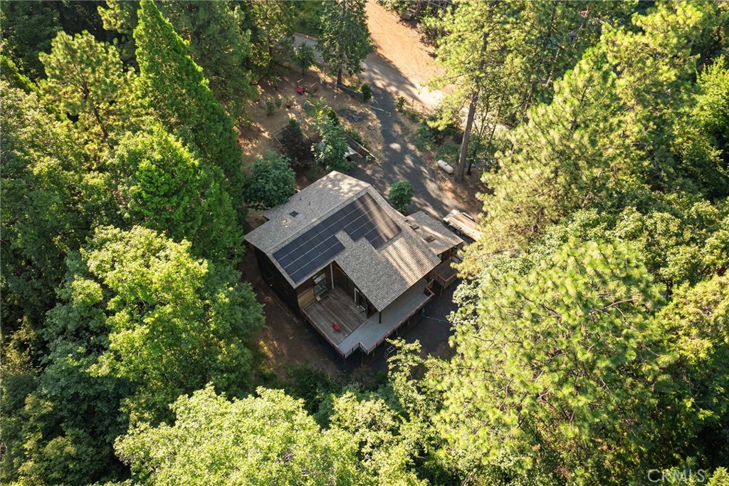 https://media.crmls.org/medias/cc742377-4616-4e1b-b557-77d3da99ce2a.jpg?preset=X-Large