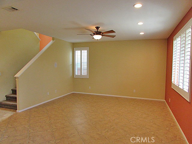 Detail Gallery Image 9 of 25 For 10918 Clover Cir, Corona,  CA 92883 - 4 Beds | 2/1 Baths